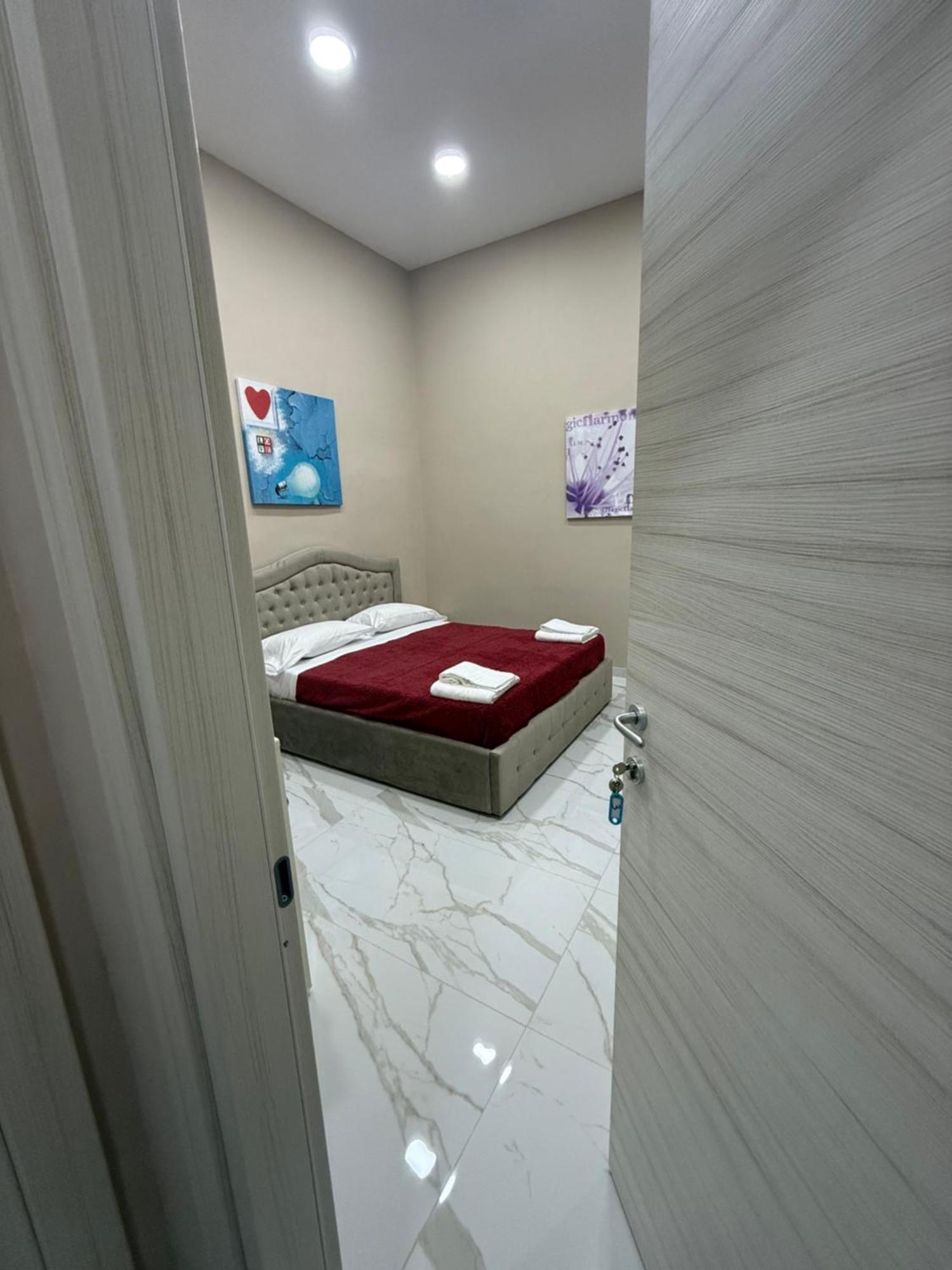 Appartement Valentino Caracciolo 105 *