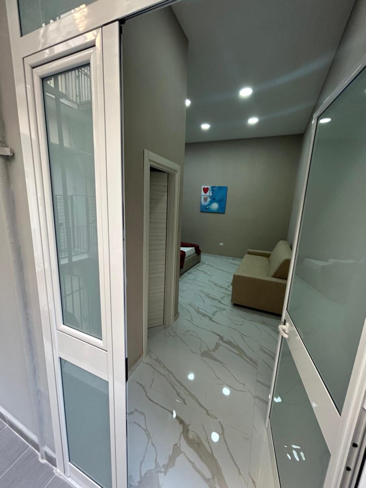 Appartement Valentino Caracciolo 105 *