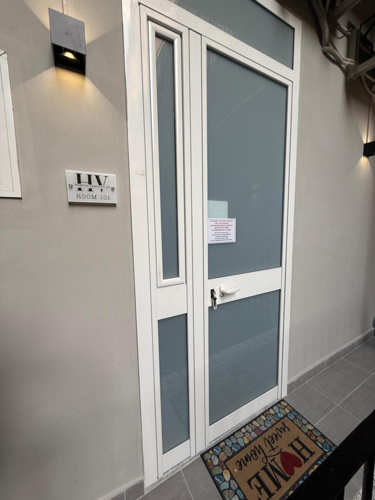Valentino Caracciolo 105 Appartement Napels