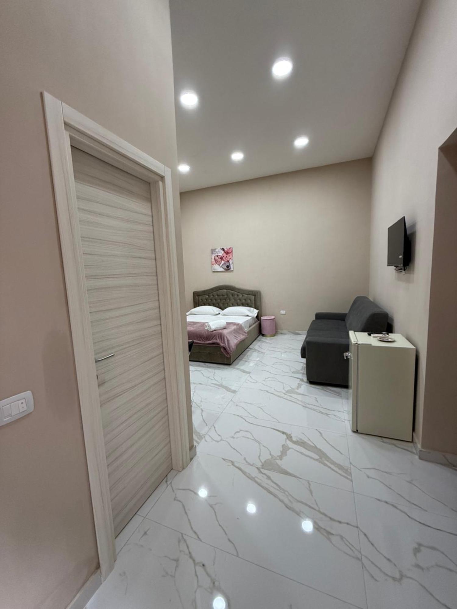 Appartement Valentino Caracciolo 105 *